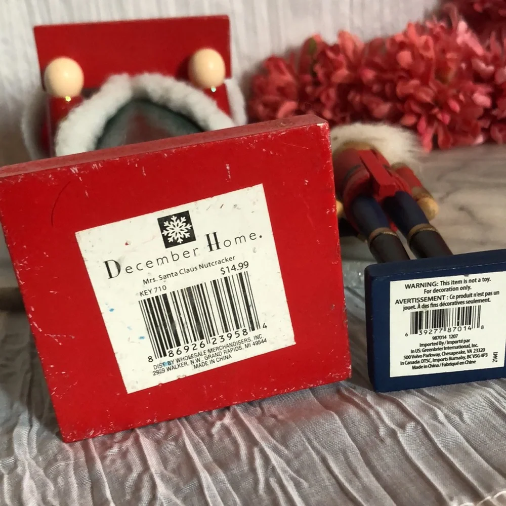 Christmas Nutcrackers wooden Mrs Santa Claus with cookies & smaller sold… - Picture 9 of 12